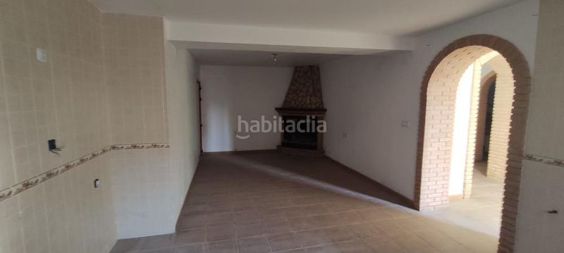 Foto 4cbfaecd-bcd7-4cf2-9036-2d6f73ee3440. Casa a Castilléjar