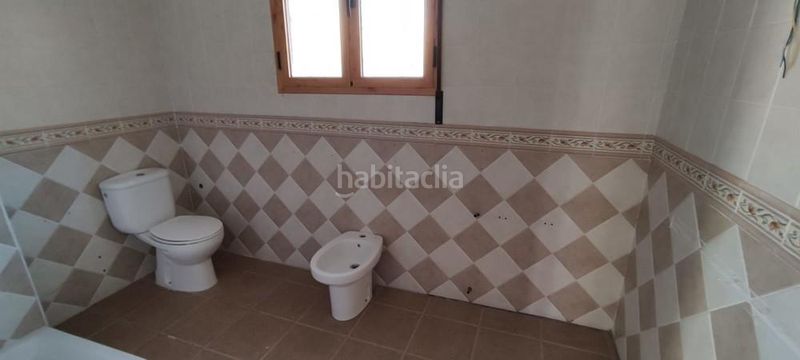 Foto ccf99606-eaaf-4ee0-8ecc-b19ea99a41da. Casa a Castilléjar