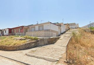 Casa a La Estación. Oportunidad de inversión en badajoz