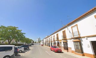 Casa adossada a Arahal