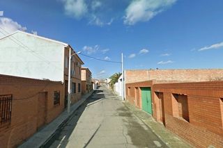 Casa adossada a Piedrabuena. Adosado en venta en piedrabuena ciudad real. sin posesión no vis