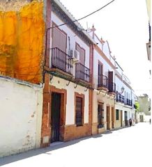 Casa adossada a Coria del Río. Casa adosada en venta proindiviso sin posesión no visitable en c