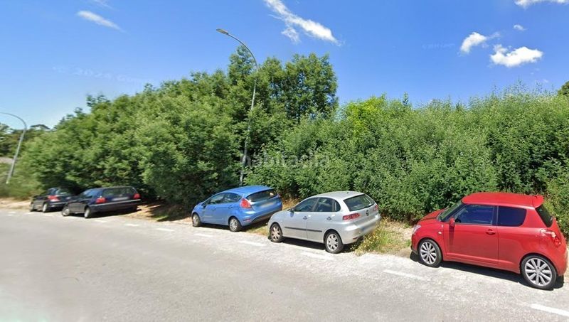 Foto f7ca3ac8-3c47-43a3-bffb-6fddd1c898a5. Terreno residencial en calle del xeixo suelo en venta a coruña en Ames