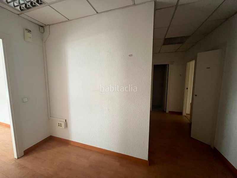 Foto 4c7037ef-b96a-41cf-beaa-b874b8393ee9. Piso vivienda en venta en pleno centro 130,59 m2 junto a la campana en Sevilla