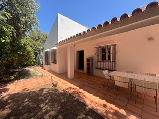 Xalet a Novo Sancti Petri. Chalet en chiclana amplitud, comodidad y calidad de vida