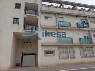 Etagenwohnung in Fines. Encantador piso en fines con parking y buen estado
