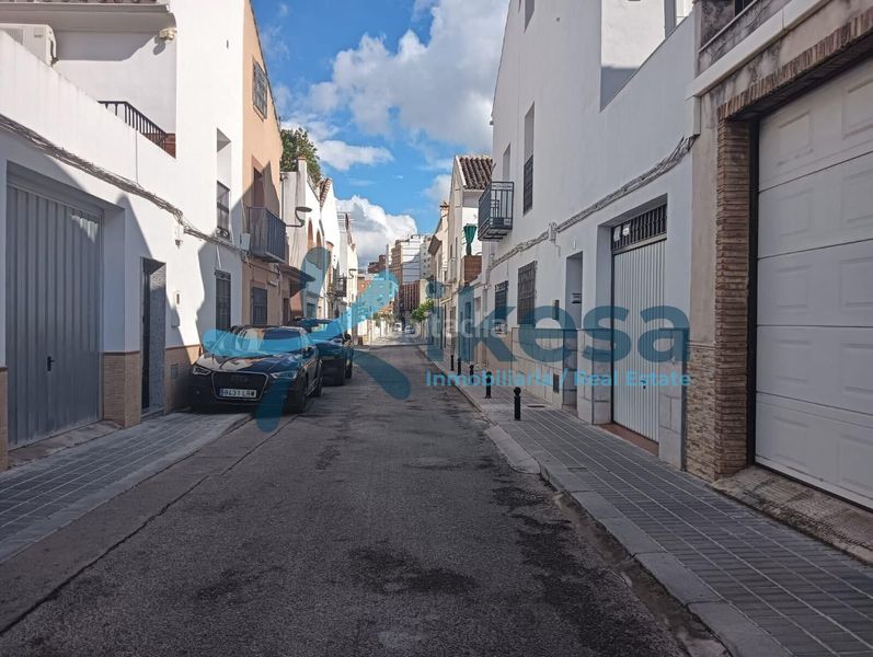 Foto 49f6b064-8616-424f-be1d-9fc6f8225478. Casa a Peñamefecit - Avda Barcelona Jaén