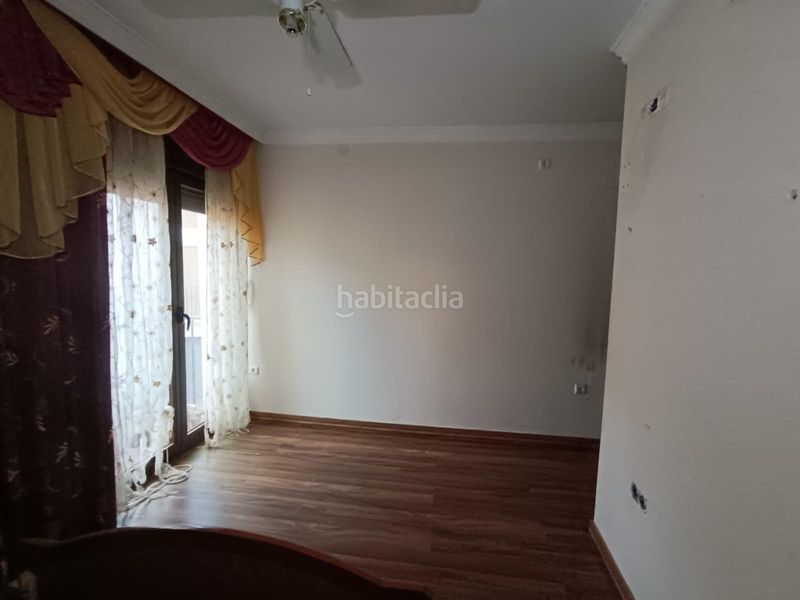 Foto 6f74130a-4043-4b10-83c4-0664eadce4d1. Pis amb aparcament a Guadix