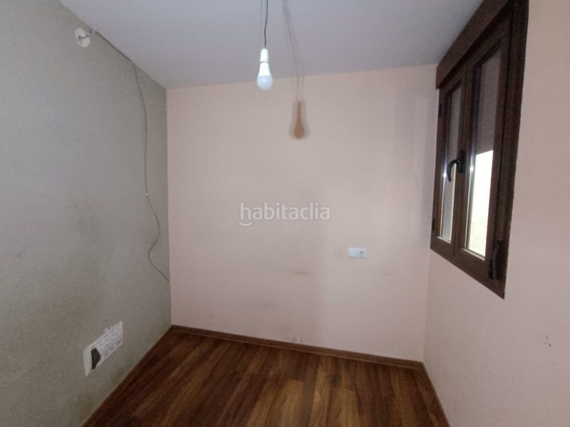 Foto b1141fe3-967d-43d6-8036-ef575ac686b0. Pis amb aparcament a Guadix