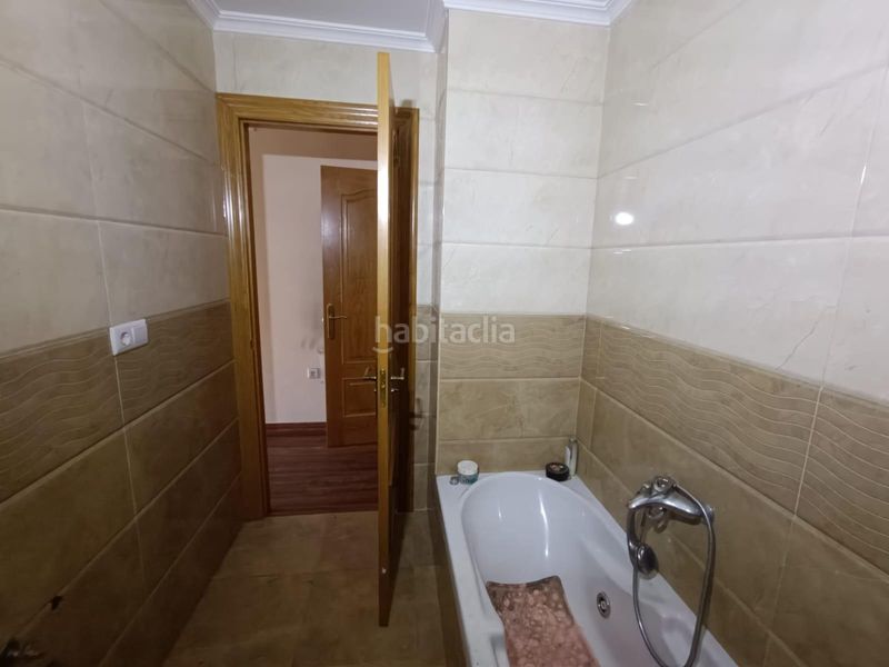 Foto de87da8f-c82e-49e7-abd1-327083779dd6. Pis amb aparcament a Guadix