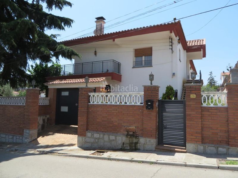 Foto e9da3c50-f95d-40ec-9515-8e3d6f0882da. Casa adosada venta de casa sin posesión en Lliçà d´Amunt