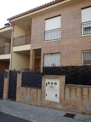 Casa adosada en Ventas de Retamosa (Las). Se vende adosado en la localidad de las ventas de retamosa sin p