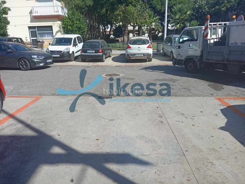 Foto e0b0a079-4744-425d-b420-b74f8a862e4a. Aparcament cotxe a Punta Umbría