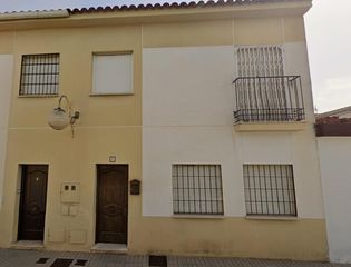 Casa adosada en Carlota (La). Adosado en el arrecife. cordoba.