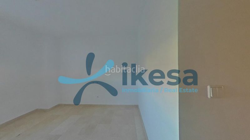 Foto d8e23485-2f15-4722-93ec-4e50b142ccb9. Pis amb aparcament piscina a Guadalmina Baja Marbella