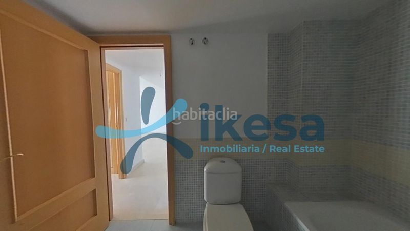Foto ec4fd3ac-c360-43f4-9f8e-24f6cfe2237e. Pis amb aparcament piscina a Guadalmina Baja Marbella