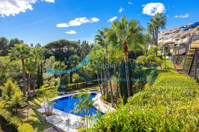 Foto e7f02d9c-1365-401c-b3c8-bf03b5367557. Pis amb piscina a Sierra Blanca Marbella