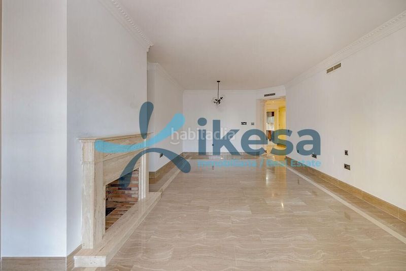 Foto ede6a64a-b2a6-4222-b01b-594955421576. Pis amb piscina a Sierra Blanca Marbella