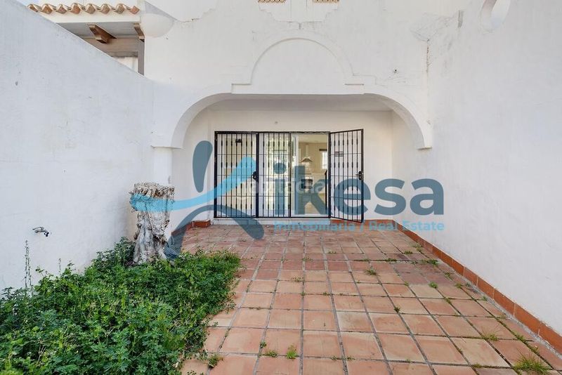 Foto dfb4fd12-62e3-4a83-ac91-4031667318b3. Casa adossada amb piscina a reserva de Marbella Marbella