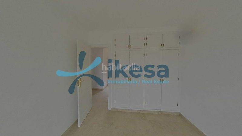 Foto 2d38ba85-88ee-4d07-865d-78438bc2af44. Casa adossada a Costabella Marbella