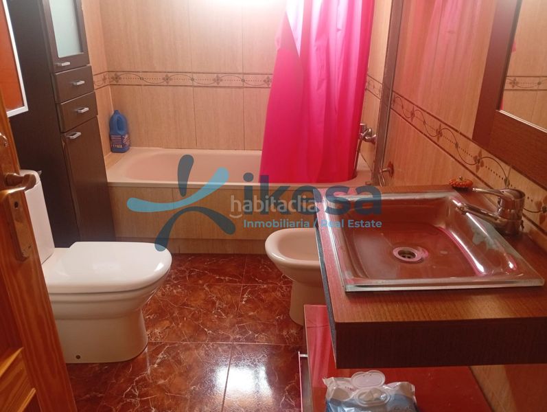 Foto bdaff4fd-f515-4b3c-a2b0-b242a1bdc3e4. Pis a Ejido centro Ejido (El)