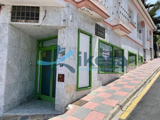 Geschäftsraum in Canillas de Albaida. Venta de local comercial en canillas de albaida, málaga.