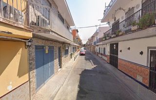 Casa a schiera in Torreblanca. Adosado en sevilla. activo inmobiliario sin posesión, no se pued