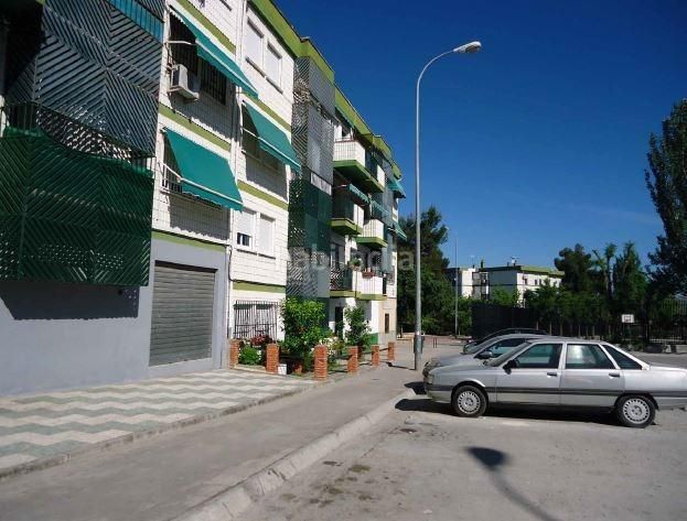 Foto cc23dfdd-9471-4ba4-ba09-1e2d9009ccf6. Piso venta de piso sin posesión en Almanjáyar Granada