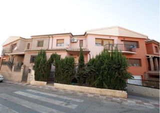 Casa adossada a Casco Histórico