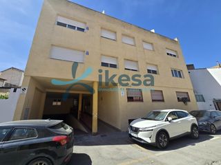 Parking voiture à Santa Fe. Venta de garaje sin posesión en la localidad de santa fe