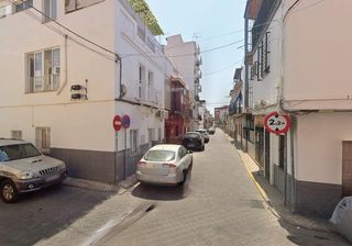Casa a schiera in La Plata. Vivienda unifamiliar en sevilla. activo inmobiliario sin posesió