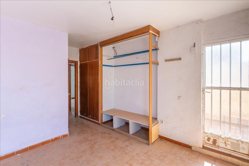 Foto ae1d09d0-2aa4-4c05-97a1-49a3b0935b6e. Casa adossada a calle generalife (sm) 50 a Santa María del Águila Ejido (El)