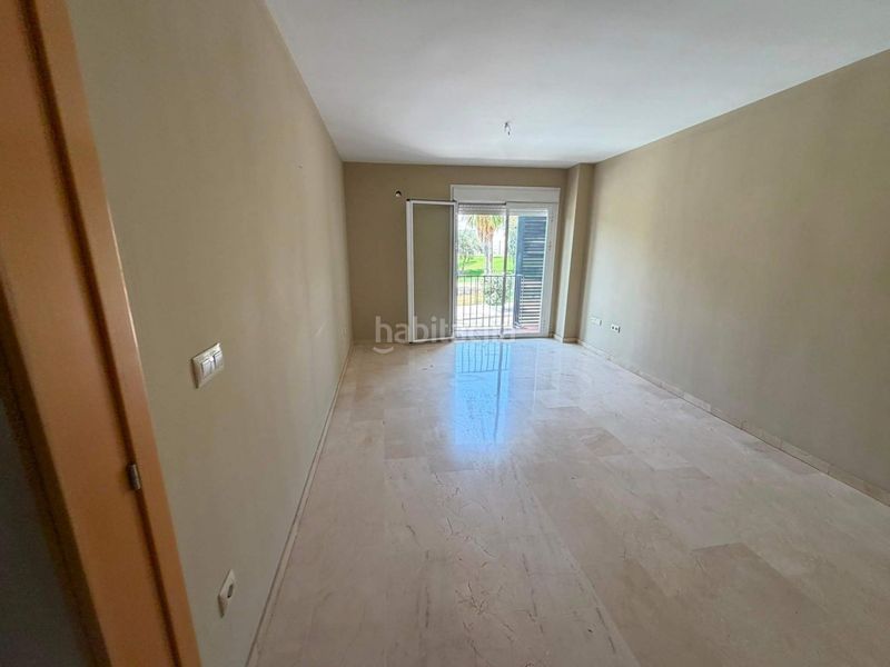 Foto 2a3bf099-ca34-4704-996a-5b96e1a33af5. Pis amb aparcament a Lebrija