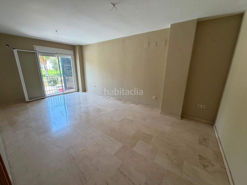 Foto fa82d97b-d8f9-4c16-af57-f58f12533e58. Pis amb aparcament a Lebrija