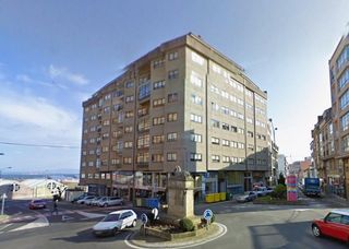 Flat in Santa Uxía de Ribeira. Piso en venta en ribeira. alquilado. no se puede visitar.