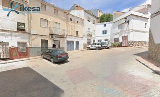 Reihenhaus in Huelma. Adosado en cesión de remate en huelma jaén