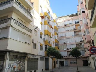 Appartement à Isla Chica. Venta de vivienda en zona isla chica, huelva. activo sin posesió