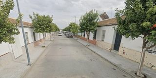 Haus in Hinojos. Venta de casa en hinojos, huelva. activo sin posesión  alquilado