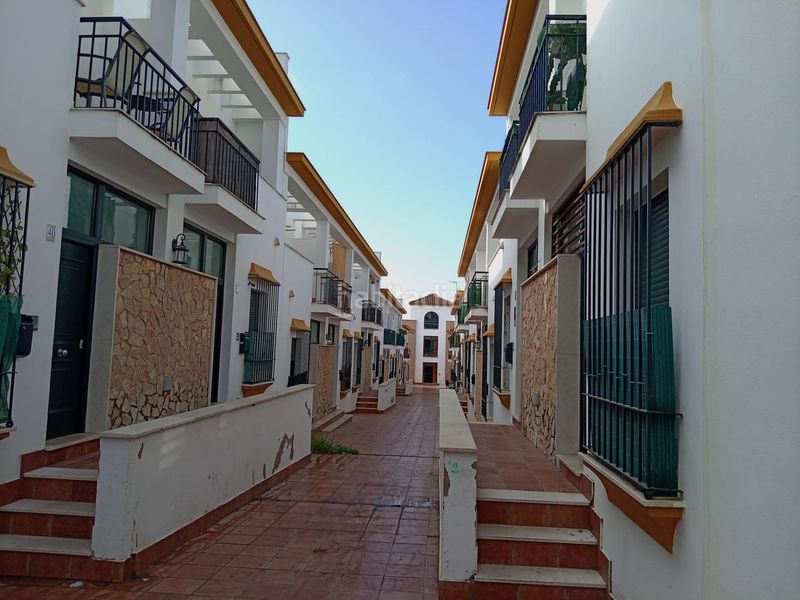 Foto a142c532-cc66-4db1-bb74-877da8268e4d. Casa adossada amb aparcament a Isla Cristina