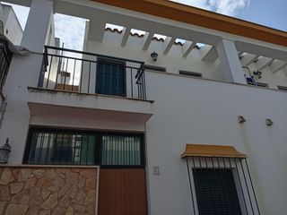 Casa adossada a Isla Cristina. Venta de casa adosada en isla cristina, huelva.