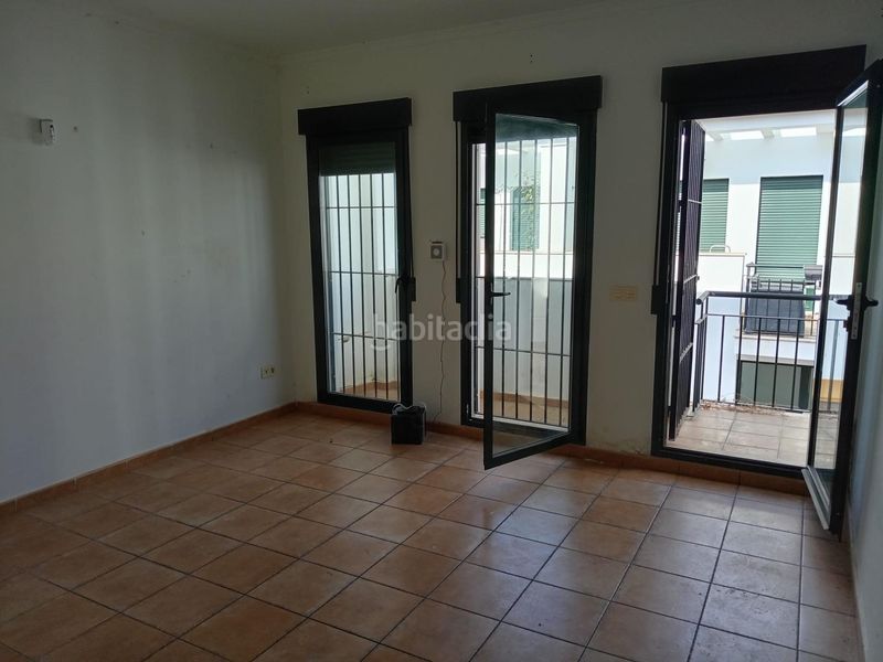 Foto d3a09f4c-8566-40cc-a5a0-86da990db7c6. Casa adossada amb aparcament a Isla Cristina