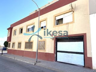 Car parking in Las Norias. Venta de plaza de garaje en el ejido, almería