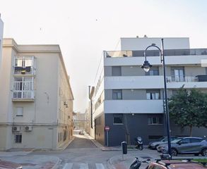 Pis a Puntales - Zona Franca. Venta de piso en cádiz