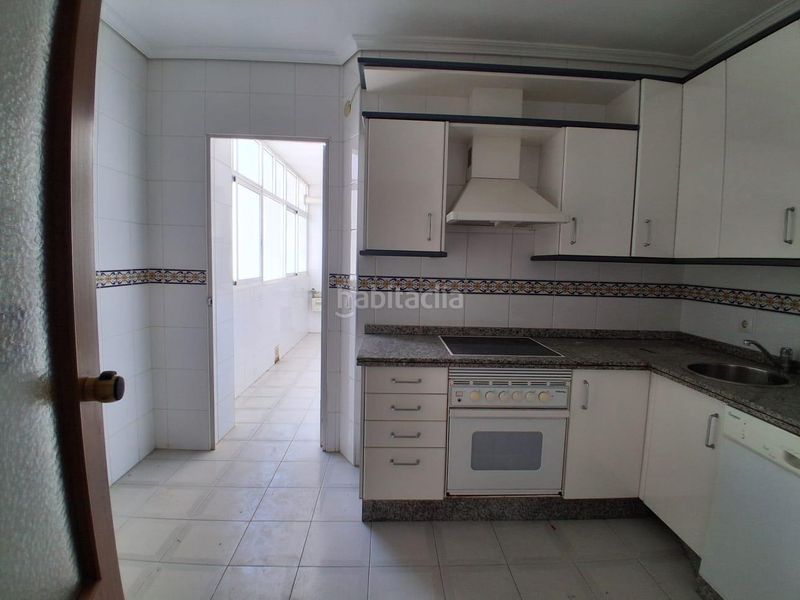 Foto 300cbc03-44c1-49c8-9cee-d482ef931bad. Pis a Centro Huelva