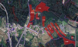 Terreno residenziale in Lugar loureiros 0. Oportunidad de inversión conjunto de suelos para desarrollo resi