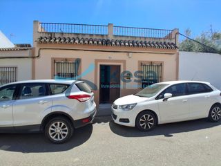 Casa a Burguillos. Venta de casa en burguillos  sevilla