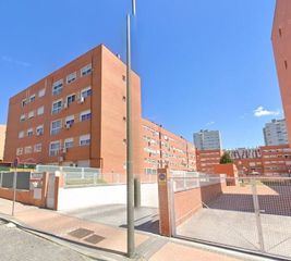 Autoparkplatz in Parla Este
