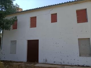 Maison à Jauja. Venta de cortijo del enamorado en lucena  córdoba