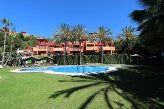 Appartamento in Reserva de Marbella. Venta de vivienda en marbella, málaga. activo si posesión  alqui