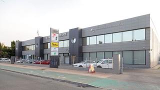 Edificio en Bellavista. Edificio oficinas, locales, cafetería, garajes en venta avda jer